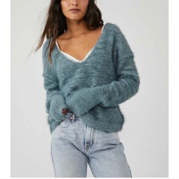 FREE PEOPLE Serendipity V Neck Sweater Storm Combo NWT - Picture 3 of 11